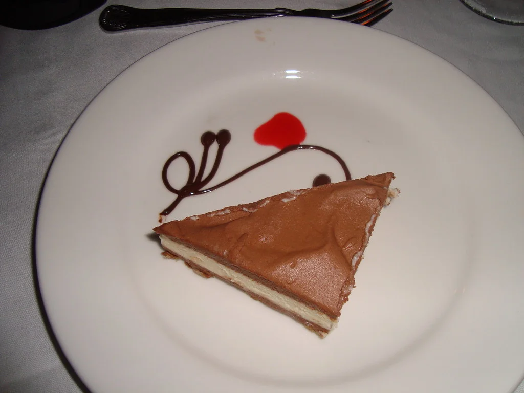 Pourquoi ma mousse au chocolat est liquide : 6 causes et solutions